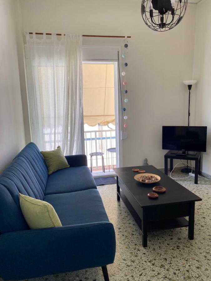 Darsiss - Agrinio Museum Apartment Luaran gambar