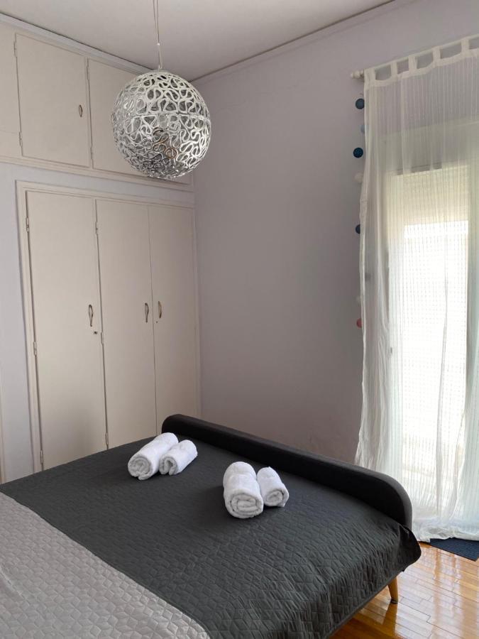 Darsiss - Agrinio Museum Apartment Luaran gambar