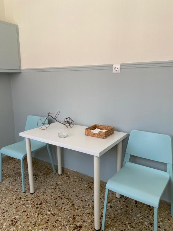 Darsiss - Agrinio Museum Apartment Luaran gambar